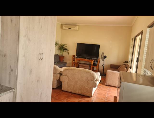 2 BEDROOM TOWNHOUSE FOR SALE IN CASHAN